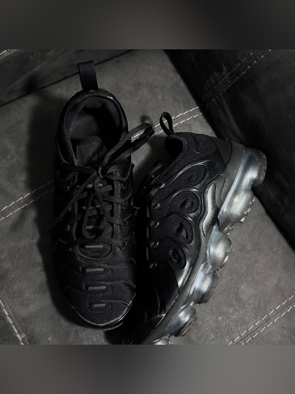 Nike Women's Air Vapormax Plus Black/Black Anthracite Sneakers Like New Size 8